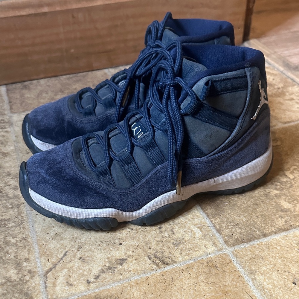 Jordan Midnight Blue High-Tops
